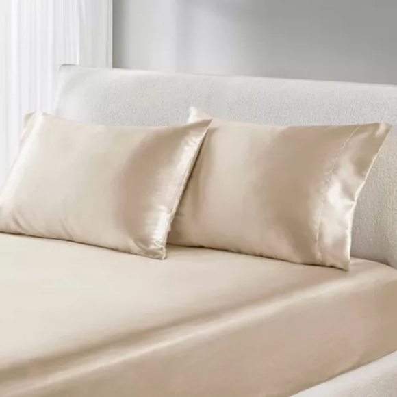 Madison Park Other - Madison Park Satin Pillowcase Set